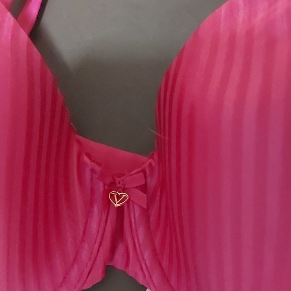 Victoria's Secret Vibrant Pink Bra Lightly Lined 34DD NWT - Picture 3 of 5